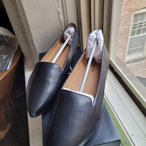 Trotters 'Harlowe' Leather Loafer (Flat) in Black 10.5 W NIB - Picture 7 of 9